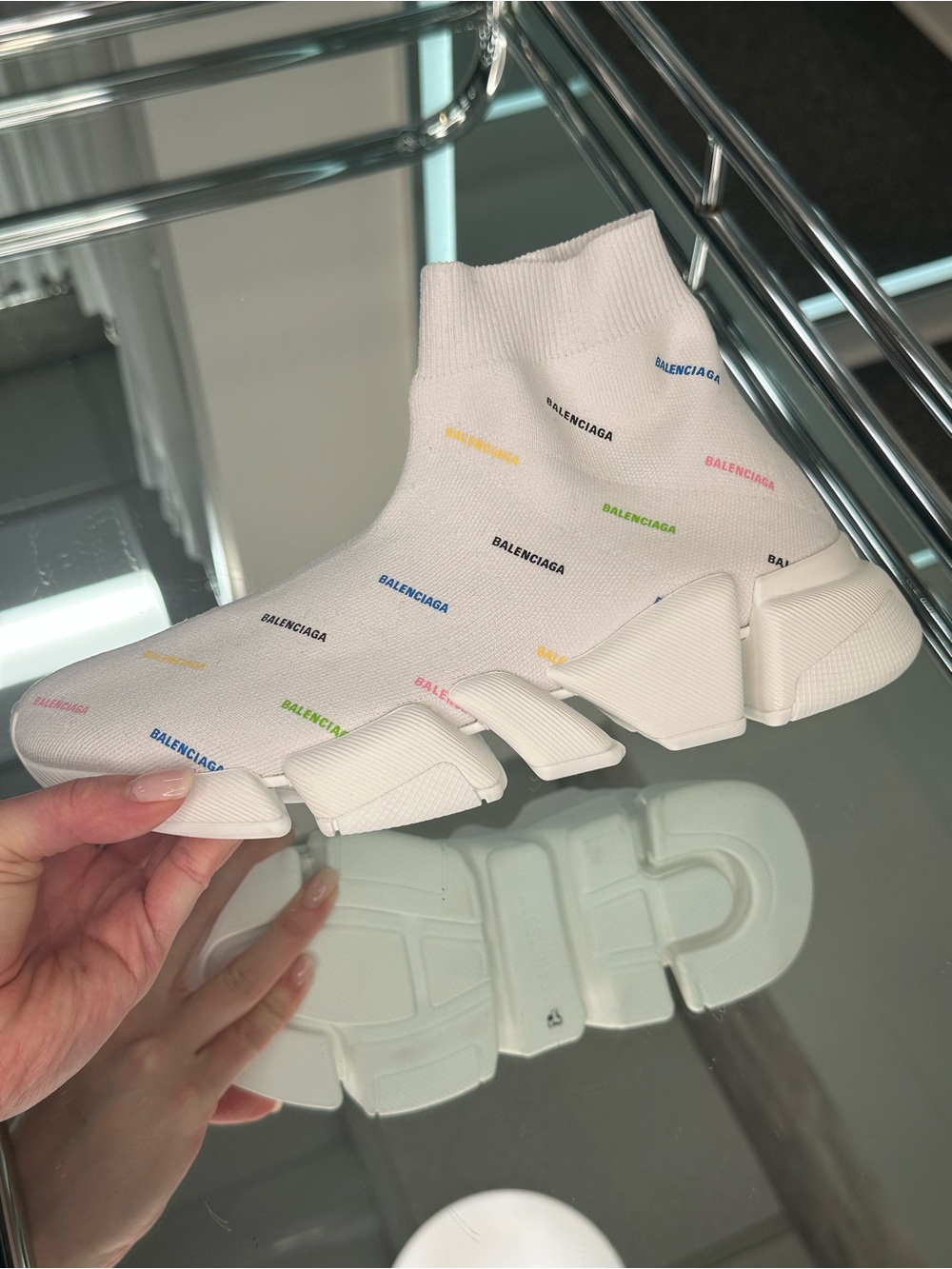 Balenciaga Speed 2.0 Sneaker - Picture 6 of 10
